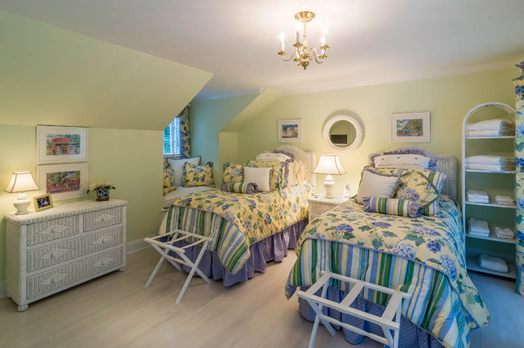 East Hampton Summer House - Guest Rooms