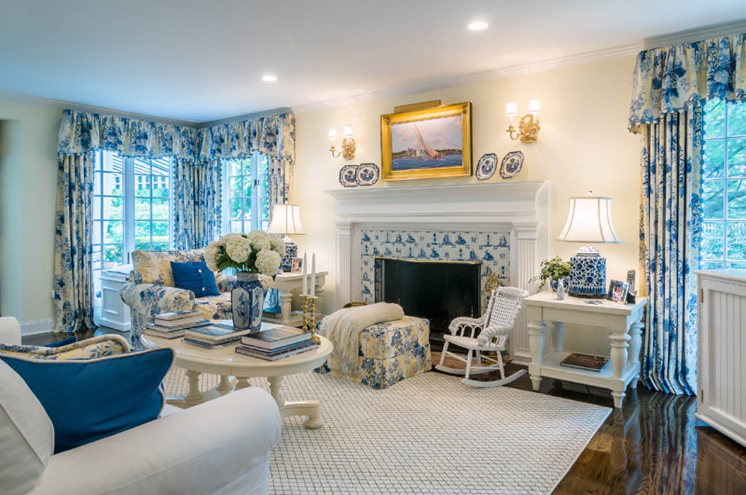 East Hampton Summer House-Living Room 2
