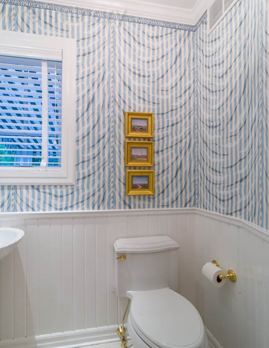 East Hampton Summer House - Powder Room
